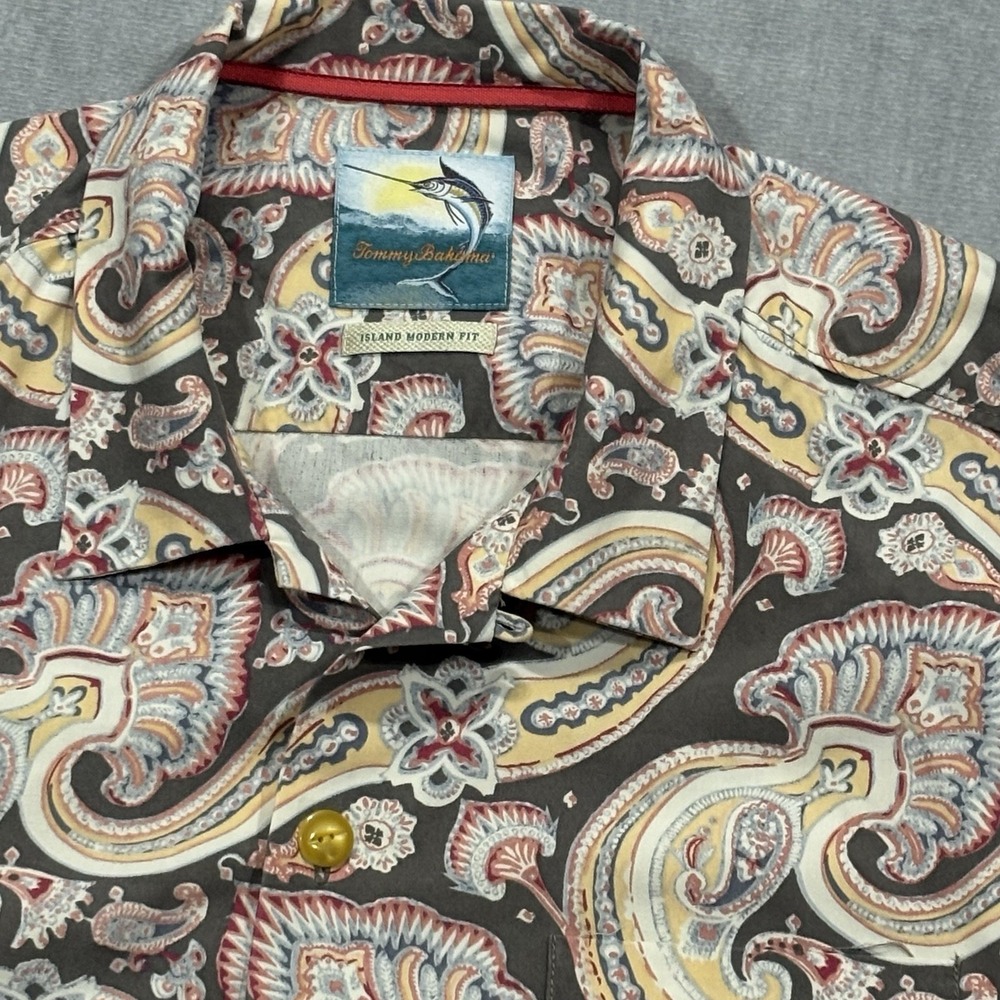 Tommy Bahama 100% Silk Paisley Button Up Shirt Mens Large Loop Collar Modern Fit